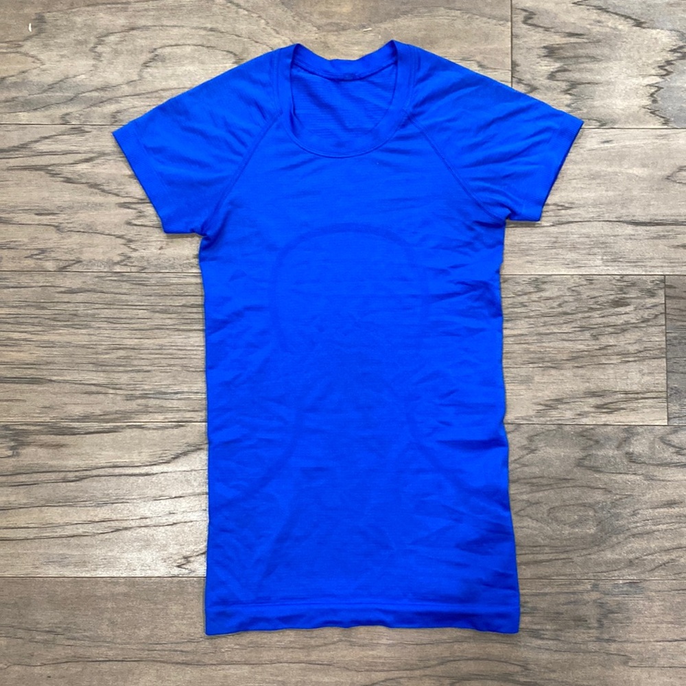 Symphony Blue Lululemon Swiftly Tech Short Sleeve